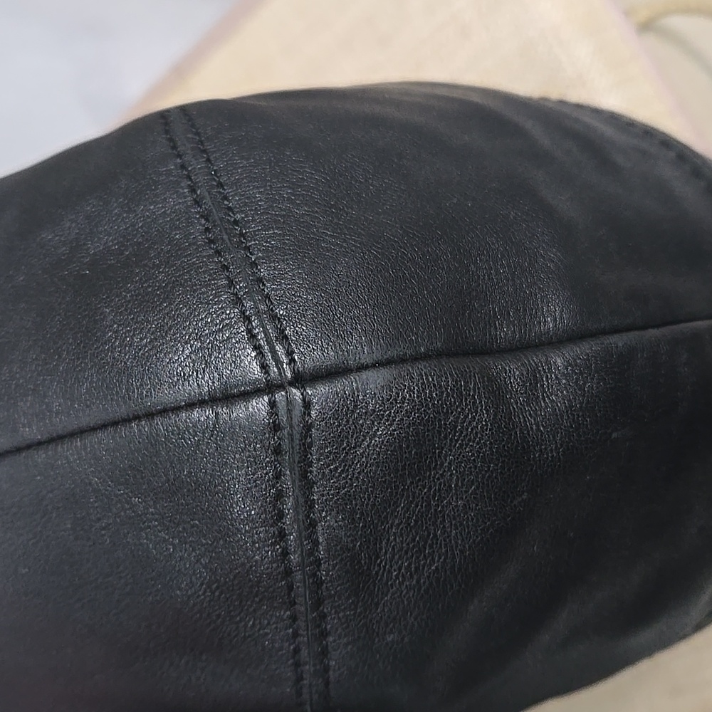 SALE* Coach Soho Black Leather Hobo Bag 11828 EUC - Picture 6 of 16